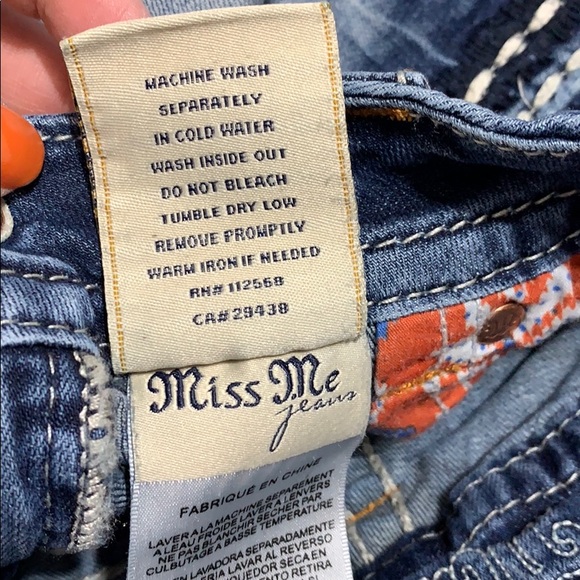 Miss Me signature Shorts Distressed Size 25 EUC - Picture 10 of 13